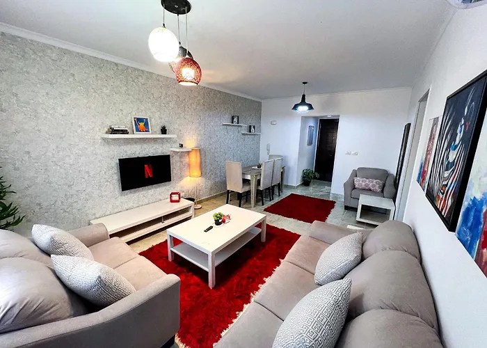 3 Bedrooms Apartment In Rehab City
