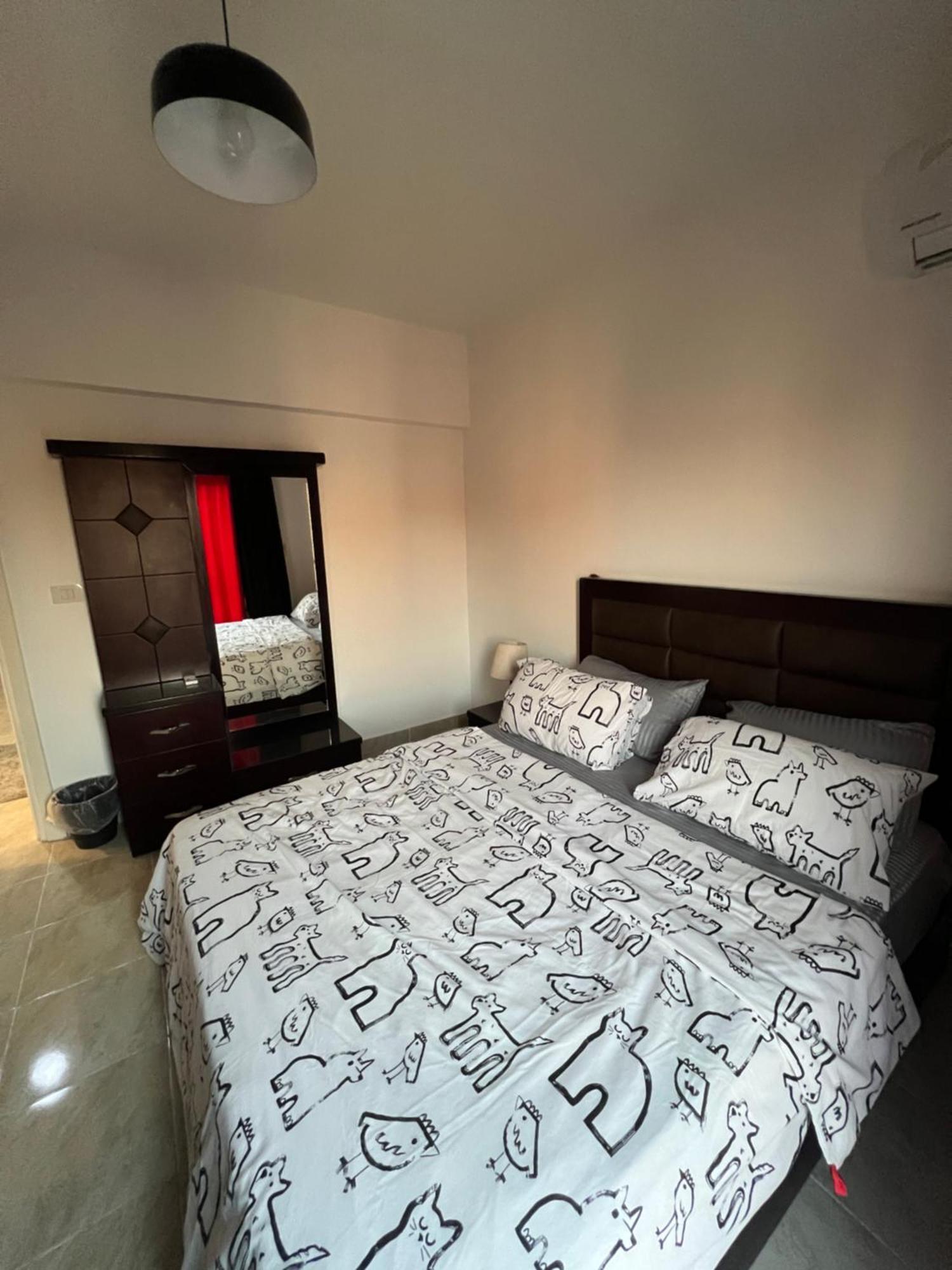 Apartment 3 Bedrooms In Rehab Cairo